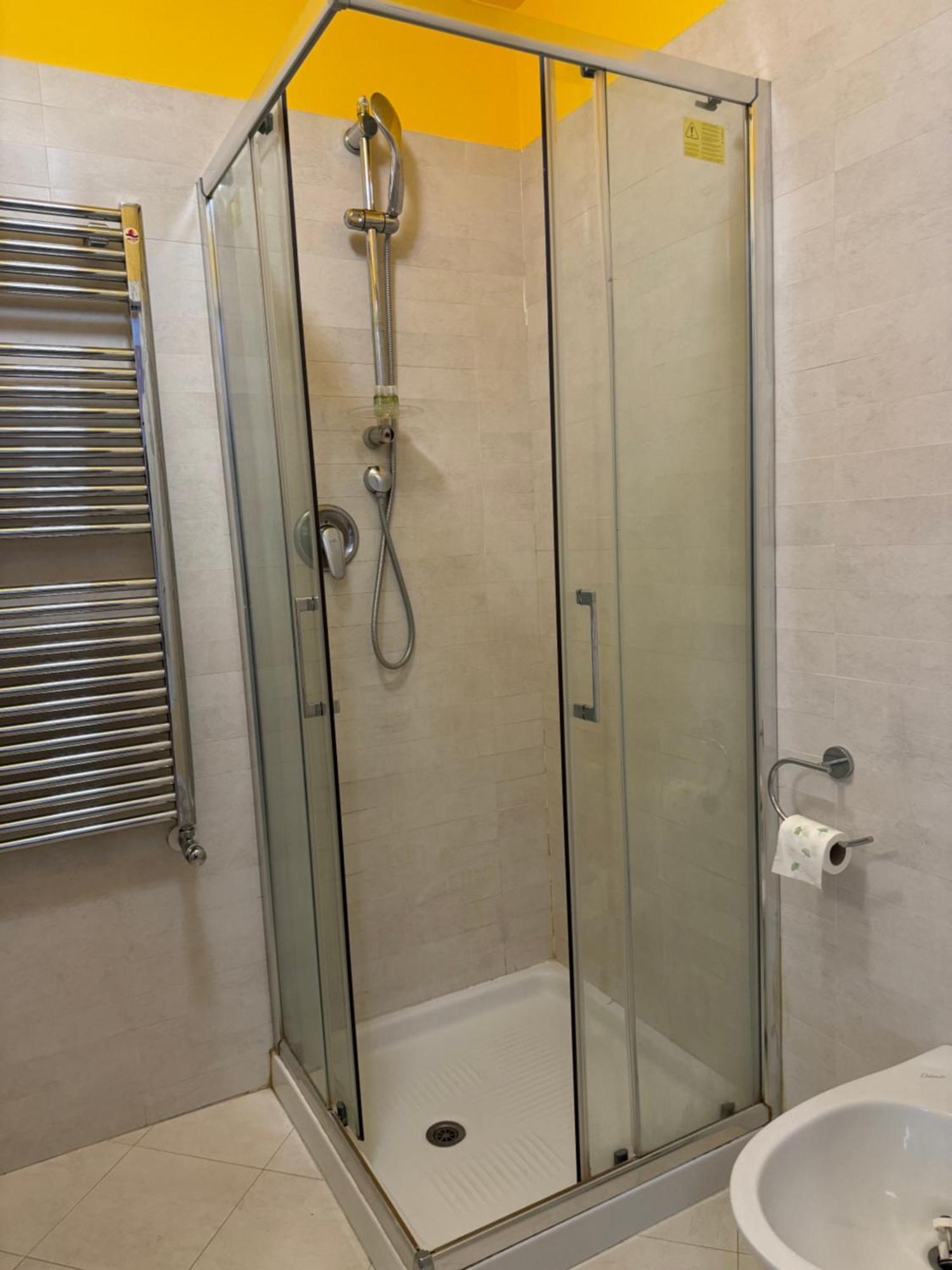Affitta Camera Apartment Mestre Bagian luar foto