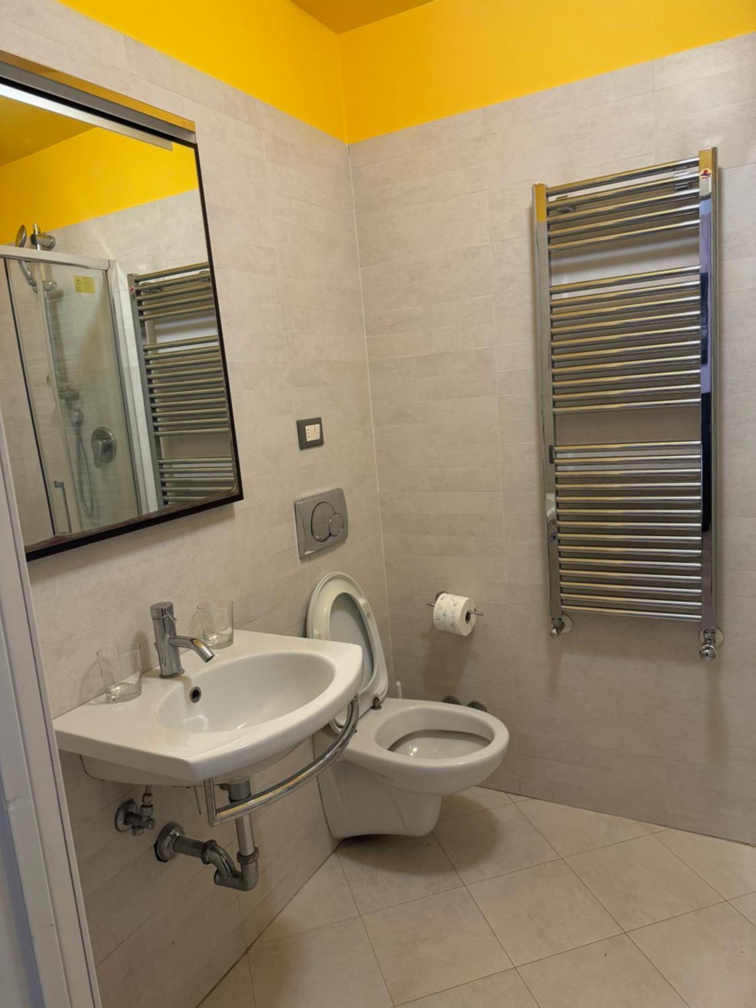 Affitta Camera Apartment Mestre Bagian luar foto