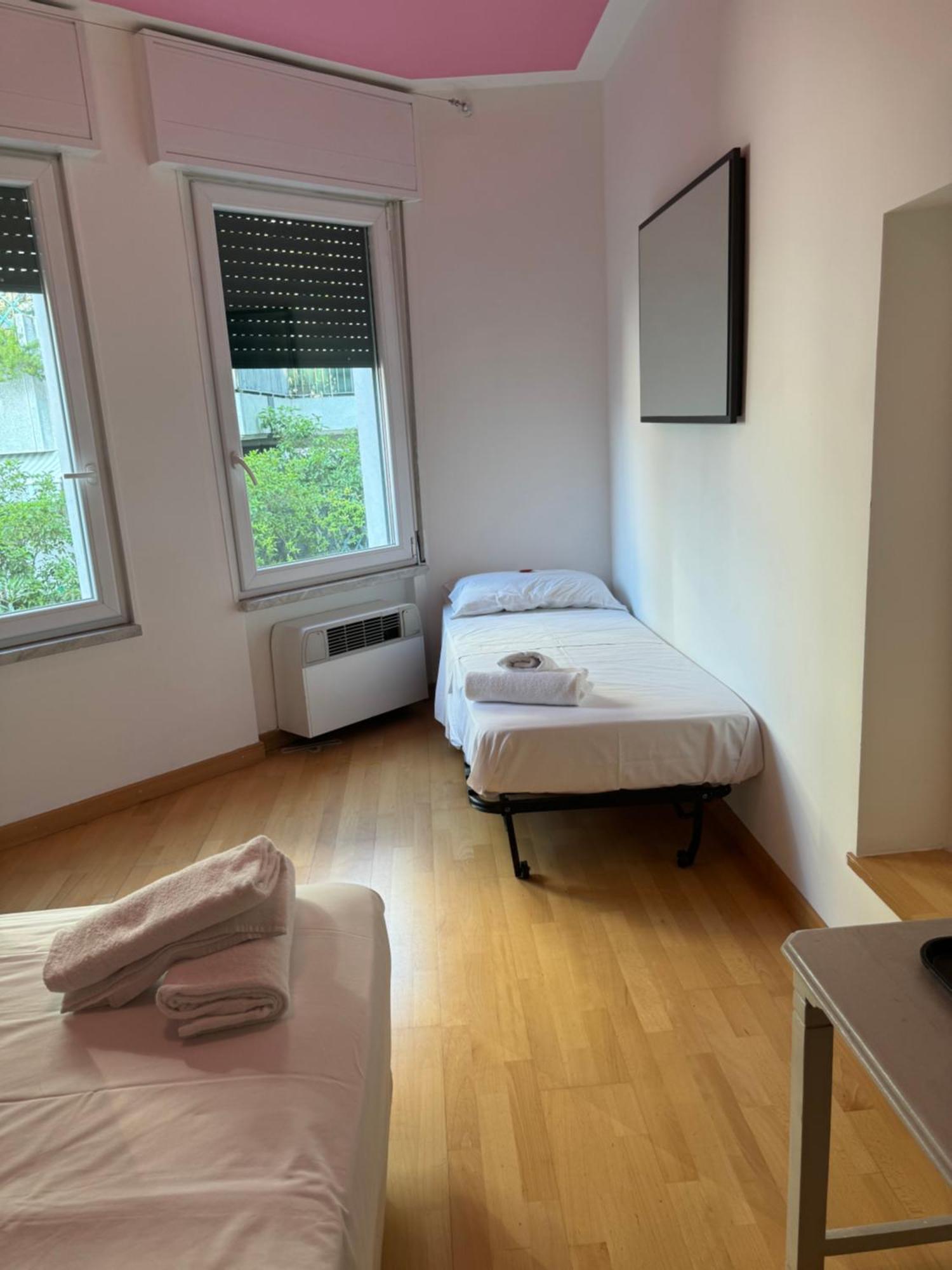Affitta Camera Apartment Mestre Bagian luar foto